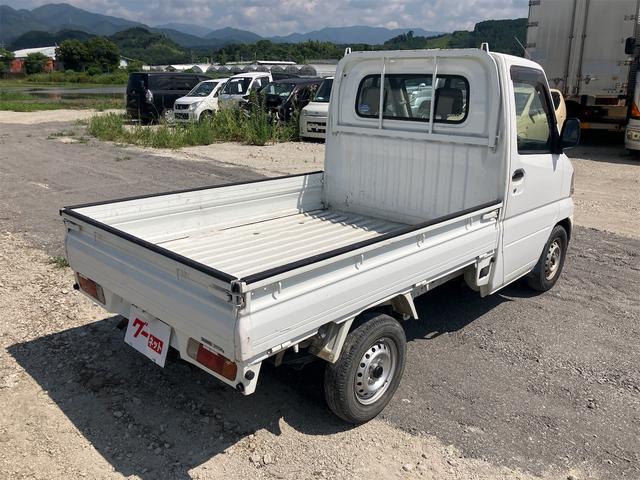 クリッパートラック ＳＤ　軽トラ　４ＷＤ　オートマチック　エアコン　運転席エアバッグ　三方開　積載量３５０ｋｇ（19枚目）