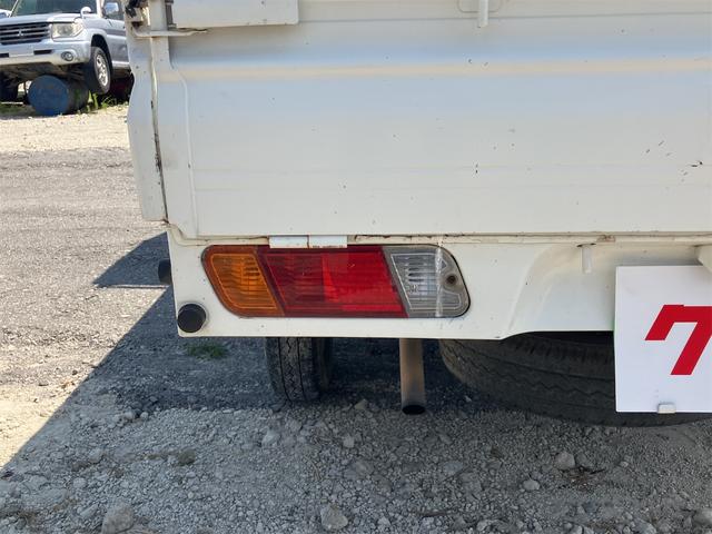 クリッパートラック ＳＤ　軽トラ　４ＷＤ　オートマチック　エアコン　運転席エアバッグ　三方開　積載量３５０ｋｇ（22枚目）