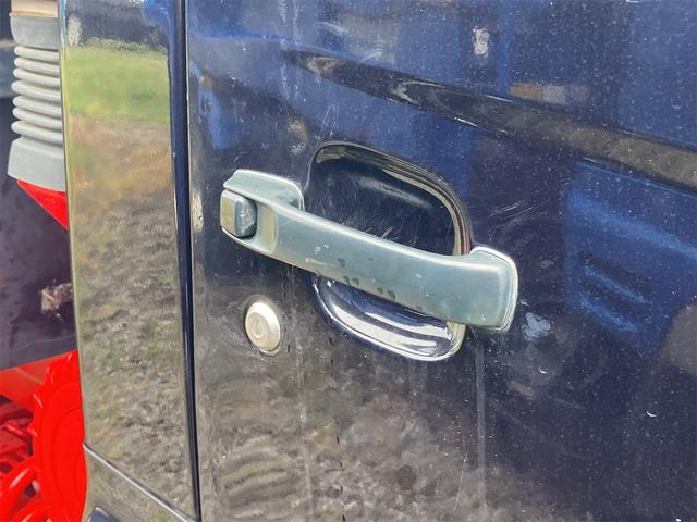 ヒノレンジャー ダンプ　３．４ｔダンプ　コボレーン　運転席エアバック　３方開　パワーウィンドウ　エアコン　６速マニュアル　　後輪ダブル　パワーステアリング（11枚目）