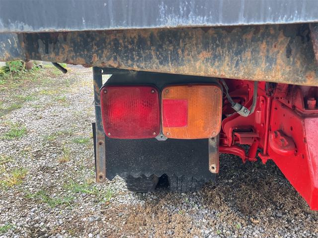 ヒノレンジャー ダンプ　３．４ｔダンプ　コボレーン　運転席エアバック　３方開　パワーウィンドウ　エアコン　６速マニュアル　　後輪ダブル　パワーステアリング（21枚目）