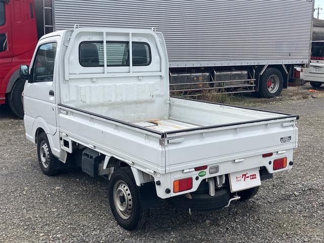 キャリイトラック ＫＣエアコン・パワステ　４ＷＤ　ＡＴ　衝突被害軽減システム　ＥＴＣ　スマートキー　盗難防止システム　エアコン　運転席エアバッグ　助手席エアバッグ　三方開（6枚目）