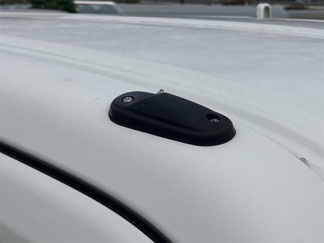 キャリイトラック ＫＣエアコン・パワステ　４ＷＤ　ＡＴ　衝突被害軽減システム　ＥＴＣ　スマートキー　盗難防止システム　エアコン　運転席エアバッグ　助手席エアバッグ　三方開（13枚目）