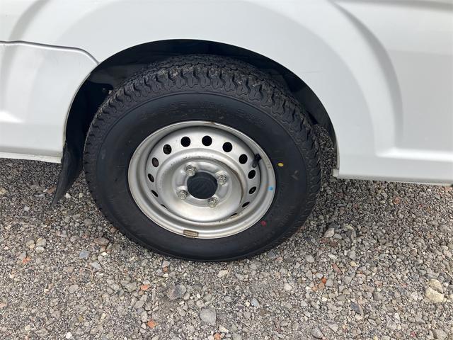 キャリイトラック ＫＣエアコン・パワステ　４ＷＤ　ＡＴ　衝突被害軽減システム　ＥＴＣ　スマートキー　盗難防止システム　エアコン　運転席エアバッグ　助手席エアバッグ　三方開（15枚目）