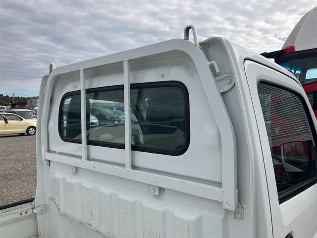 キャリイトラック ＫＣエアコン・パワステ　４ＷＤ　ＡＴ　衝突被害軽減システム　ＥＴＣ　スマートキー　盗難防止システム　エアコン　運転席エアバッグ　助手席エアバッグ　三方開（18枚目）