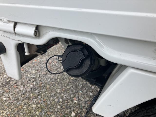 キャリイトラック ＫＣエアコン・パワステ　４ＷＤ　ＡＴ　衝突被害軽減システム　ＥＴＣ　スマートキー　盗難防止システム　エアコン　運転席エアバッグ　助手席エアバッグ　三方開（20枚目）