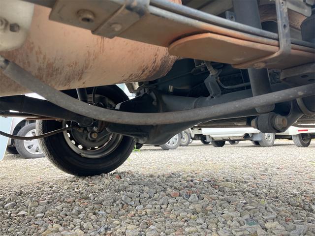 キャリイトラック ＫＣエアコン・パワステ　４ＷＤ　ＡＴ　衝突被害軽減システム　ＥＴＣ　スマートキー　盗難防止システム　エアコン　運転席エアバッグ　助手席エアバッグ　三方開（27枚目）