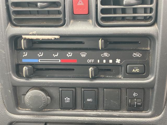 キャリイトラック ＫＣエアコン・パワステ　４ＷＤ　ＡＴ　衝突被害軽減システム　ＥＴＣ　スマートキー　盗難防止システム　エアコン　運転席エアバッグ　助手席エアバッグ　三方開（35枚目）