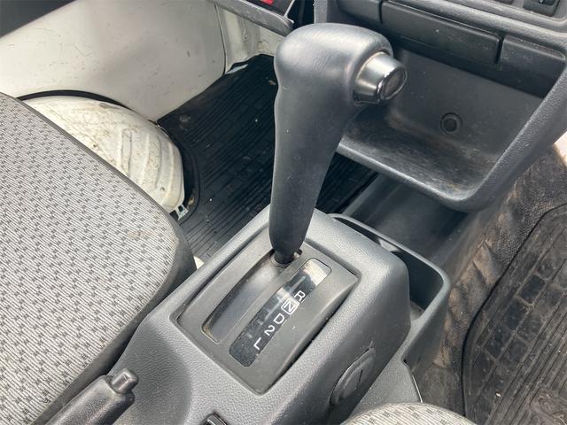 キャリイトラック ＫＣエアコン・パワステ　４ＷＤ　ＡＴ　衝突被害軽減システム　ＥＴＣ　スマートキー　盗難防止システム　エアコン　運転席エアバッグ　助手席エアバッグ　三方開（39枚目）