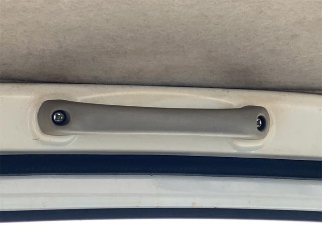 キャリイトラック ＫＣエアコン・パワステ　４ＷＤ　ＡＴ　衝突被害軽減システム　ＥＴＣ　スマートキー　盗難防止システム　エアコン　運転席エアバッグ　助手席エアバッグ　三方開（43枚目）