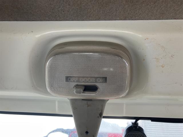 キャリイトラック ＫＣエアコン・パワステ　４ＷＤ　ＡＴ　衝突被害軽減システム　ＥＴＣ　スマートキー　盗難防止システム　エアコン　運転席エアバッグ　助手席エアバッグ　三方開（45枚目）