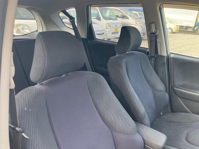 フィットハイブリッド スマートセレクション ハイブリッド オートクルーズコントロール オートライト HID スマートキー 電動格納ミラー CVT レンタカーアップ 盗難防止システム 衝突安全ボディ CD USB ABS エアコン(56枚目)