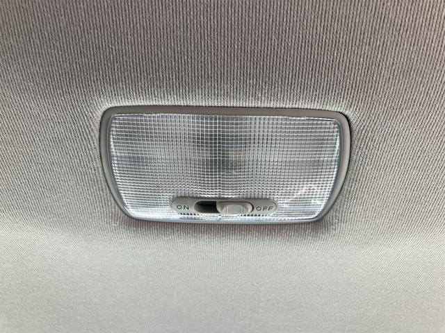 フィットハイブリッド スマートセレクション ハイブリッド オートクルーズコントロール オートライト HID スマートキー 電動格納ミラー CVT レンタカーアップ 盗難防止システム 衝突安全ボディ CD USB ABS エアコン(63枚目)