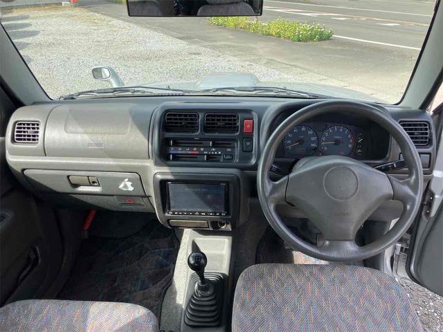 ジムニー ＸＡ　４ＷＤ　メモリーナビ　フルセグＴＶ　ＭＴ　ＡＢＳ　ＣＤ　ＤＶＤ再生　ＵＳＢ　衝突安全ボディ　エアコン　パワーステアリング　パワーウィンドウ（2枚目）