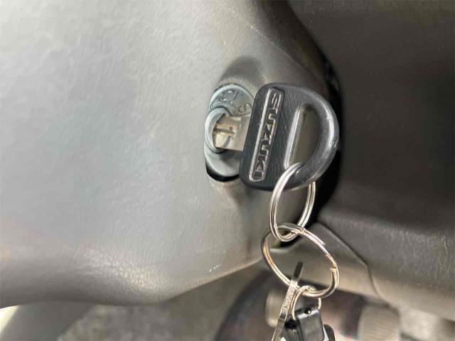 ジムニー ＸＡ　４ＷＤ　メモリーナビ　フルセグＴＶ　ＭＴ　ＡＢＳ　ＣＤ　ＤＶＤ再生　ＵＳＢ　衝突安全ボディ　エアコン　パワーステアリング　パワーウィンドウ（10枚目）