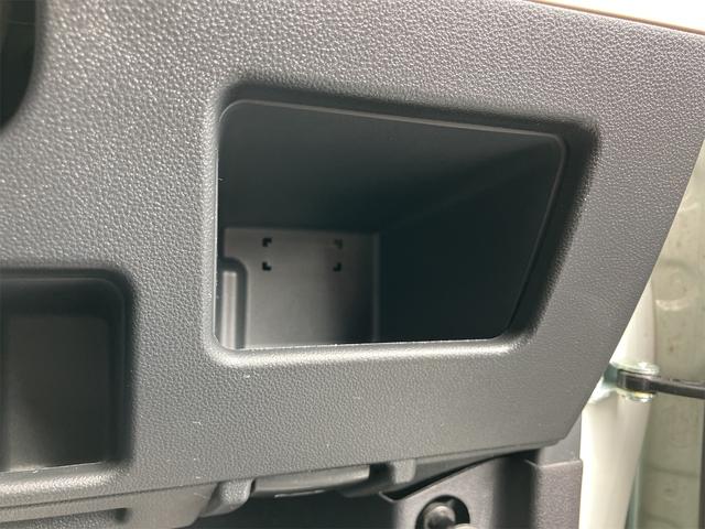 ムーヴキャンバス Ｘリミテッド　ＳＡＩＩ　バックカメラ　両側電動スライドドア　ナビ　ＴＶ　クリアランスソナー　衝突被害軽減システム　オートライト　スマートキー　アイドリングストップ　電動格納ミラー　ベンチシート　ＣＶＴ　盗難防止システム（54枚目）