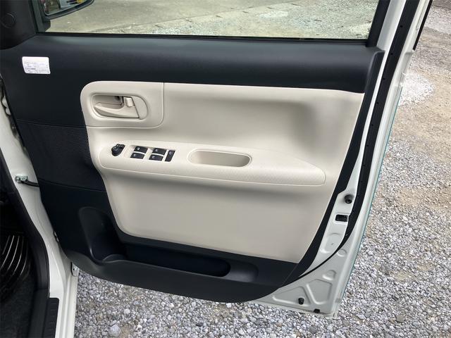 ムーヴキャンバス Ｘリミテッド　ＳＡＩＩ　バックカメラ　両側電動スライドドア　ナビ　ＴＶ　クリアランスソナー　衝突被害軽減システム　オートライト　スマートキー　アイドリングストップ　電動格納ミラー　ベンチシート　ＣＶＴ　盗難防止システム（56枚目）