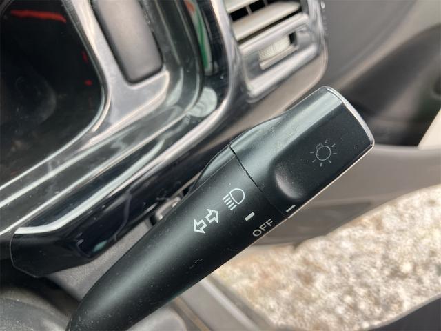 ハイエースワゴン ETC バックカメラ 10人乗り ナビ TV クリアランスソナー 電動スライドドア キーレスエントリー 電動格納ミラー 後席モニター AT CD DVD再生 100V電源 エアコン パワーステアリング(59枚目)