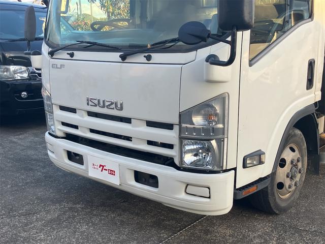 エルフトラック 　トラック　パワーゲート付　６速マニュアル　荷台内寸４３７０×２０８０×３８０後輪ダブル　ＥＴＣ　バックカメラ　キーレスエントリー　電動格納ミラー　エアコン　パワーステアリング（6枚目）