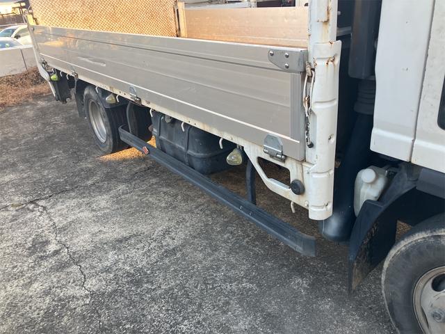 エルフトラック 　トラック　パワーゲート付　６速マニュアル　荷台内寸４３７０×２０８０×３８０後輪ダブル　ＥＴＣ　バックカメラ　キーレスエントリー　電動格納ミラー　エアコン　パワーステアリング（15枚目）