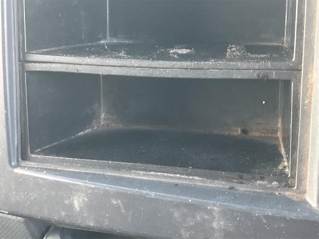 エルフトラック 　トラック　パワーゲート付　６速マニュアル　荷台内寸４３７０×２０８０×３８０後輪ダブル　ＥＴＣ　バックカメラ　キーレスエントリー　電動格納ミラー　エアコン　パワーステアリング（36枚目）