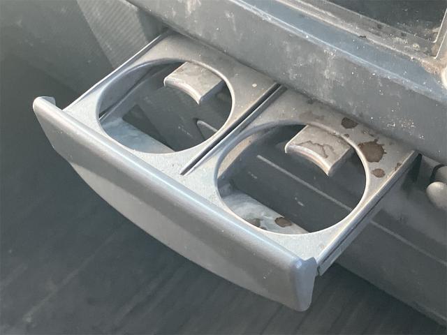 エルフトラック 　トラック　パワーゲート付　６速マニュアル　荷台内寸４３７０×２０８０×３８０後輪ダブル　ＥＴＣ　バックカメラ　キーレスエントリー　電動格納ミラー　エアコン　パワーステアリング（37枚目）