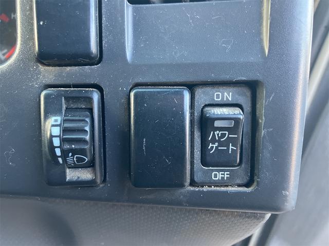 エルフトラック 　トラック　パワーゲート付　６速マニュアル　荷台内寸４３７０×２０８０×３８０後輪ダブル　ＥＴＣ　バックカメラ　キーレスエントリー　電動格納ミラー　エアコン　パワーステアリング（57枚目）