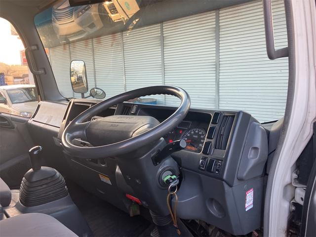 エルフトラック 　トラック　パワーゲート付　６速マニュアル　荷台内寸４３７０×２０８０×３８０後輪ダブル　ＥＴＣ　バックカメラ　キーレスエントリー　電動格納ミラー　エアコン　パワーステアリング（60枚目）