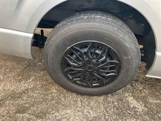 レジアスエースバン ロングスーパーＧＬ　ＥＴＣ　バックカメラ　ナビ　ＴＶ　両側電動スライドドア　オートライト　スマートキー　電動格納ミラー　ＡＴ　１００Ｖ電源　ＡＢＳ　エアコン　パワーステアリング　パワーウィンドウ　運転席エアバッグ　ＣＤ（15枚目）