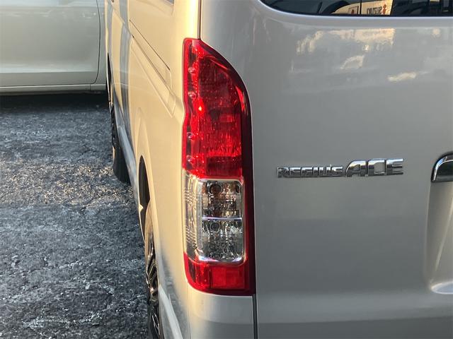 レジアスエースバン ロングスーパーＧＬ　ＥＴＣ　バックカメラ　ナビ　ＴＶ　両側電動スライドドア　オートライト　スマートキー　電動格納ミラー　ＡＴ　１００Ｖ電源　ＡＢＳ　エアコン　パワーステアリング　パワーウィンドウ　運転席エアバッグ　ＣＤ（19枚目）