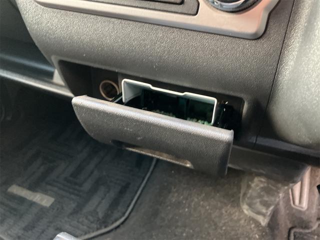 レジアスエースバン ロングスーパーＧＬ　ＥＴＣ　バックカメラ　ナビ　ＴＶ　両側電動スライドドア　オートライト　スマートキー　電動格納ミラー　ＡＴ　１００Ｖ電源　ＡＢＳ　エアコン　パワーステアリング　パワーウィンドウ　運転席エアバッグ　ＣＤ（40枚目）