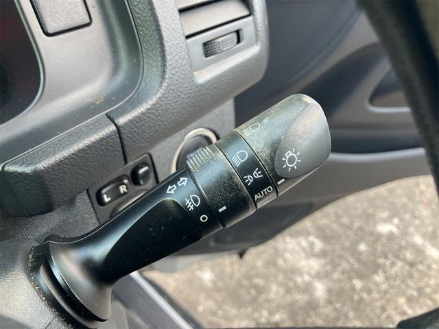 レジアスエースバン ロングスーパーＧＬ　ＥＴＣ　バックカメラ　ナビ　ＴＶ　両側電動スライドドア　オートライト　スマートキー　電動格納ミラー　ＡＴ　１００Ｖ電源　ＡＢＳ　エアコン　パワーステアリング　パワーウィンドウ　運転席エアバッグ　ＣＤ（49枚目）