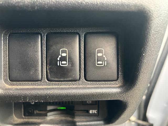 レジアスエースバン ロングスーパーＧＬ　ＥＴＣ　バックカメラ　ナビ　ＴＶ　両側電動スライドドア　オートライト　スマートキー　電動格納ミラー　ＡＴ　１００Ｖ電源　ＡＢＳ　エアコン　パワーステアリング　パワーウィンドウ　運転席エアバッグ　ＣＤ（52枚目）