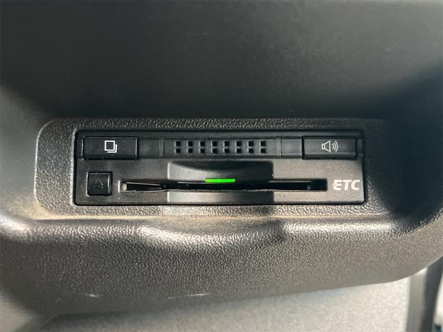 レジアスエースバン ロングスーパーＧＬ　ＥＴＣ　バックカメラ　ナビ　ＴＶ　両側電動スライドドア　オートライト　スマートキー　電動格納ミラー　ＡＴ　１００Ｖ電源　ＡＢＳ　エアコン　パワーステアリング　パワーウィンドウ　運転席エアバッグ　ＣＤ（53枚目）