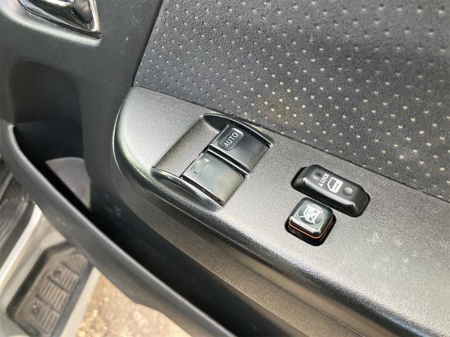 レジアスエースバン ロングスーパーＧＬ　ＥＴＣ　バックカメラ　ナビ　ＴＶ　両側電動スライドドア　オートライト　スマートキー　電動格納ミラー　ＡＴ　１００Ｖ電源　ＡＢＳ　エアコン　パワーステアリング　パワーウィンドウ　運転席エアバッグ　ＣＤ（55枚目）