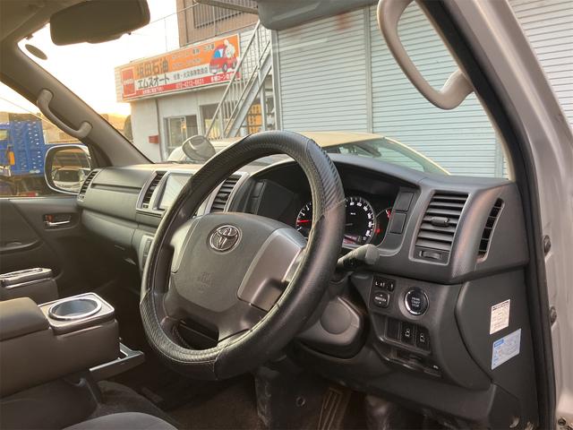 レジアスエースバン ロングスーパーＧＬ　ＥＴＣ　バックカメラ　ナビ　ＴＶ　両側電動スライドドア　オートライト　スマートキー　電動格納ミラー　ＡＴ　１００Ｖ電源　ＡＢＳ　エアコン　パワーステアリング　パワーウィンドウ　運転席エアバッグ　ＣＤ（57枚目）