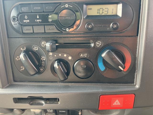 �C���ɍ��킹�Ē����I�ɑ��삷�邱�ƂŁA�ԓ������ł����K�ɕۂĂ܂��B