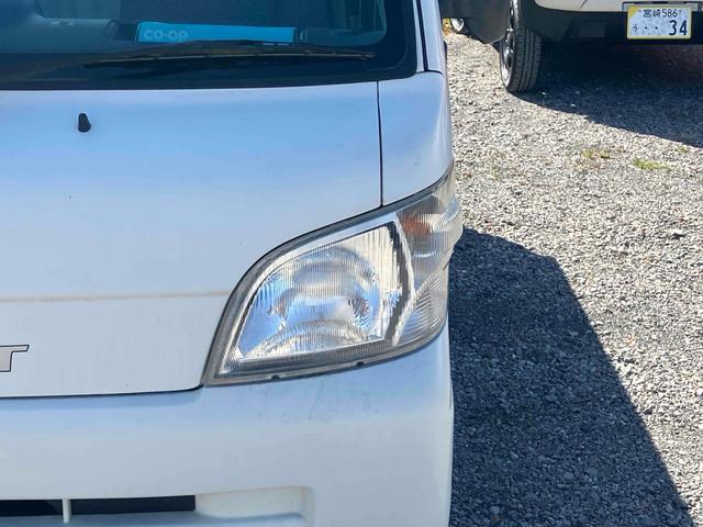ハイゼットトラック 　４ＷＤ　軽トラック　５速マニュアル　エアコン　パワステ　三方開　積載量３５０ｋｇ（5枚目）