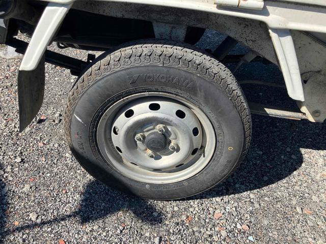 ハイゼットトラック 　４ＷＤ　軽トラック　５速マニュアル　エアコン　パワステ　三方開　積載量３５０ｋｇ（17枚目）