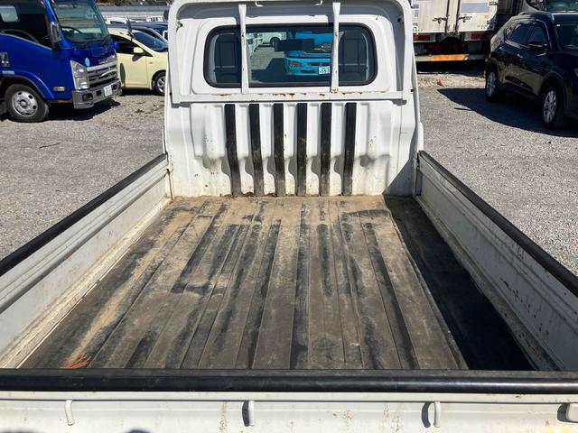 ハイゼットトラック 　４ＷＤ　軽トラック　５速マニュアル　エアコン　パワステ　三方開　積載量３５０ｋｇ（26枚目）