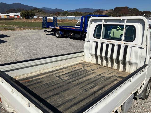 ハイゼットトラック 　４ＷＤ　軽トラック　５速マニュアル　エアコン　パワステ　三方開　積載量３５０ｋｇ（27枚目）