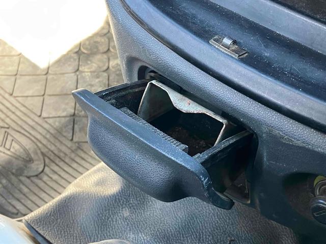 ハイゼットトラック 　４ＷＤ　軽トラック　５速マニュアル　エアコン　パワステ　三方開　積載量３５０ｋｇ（35枚目）