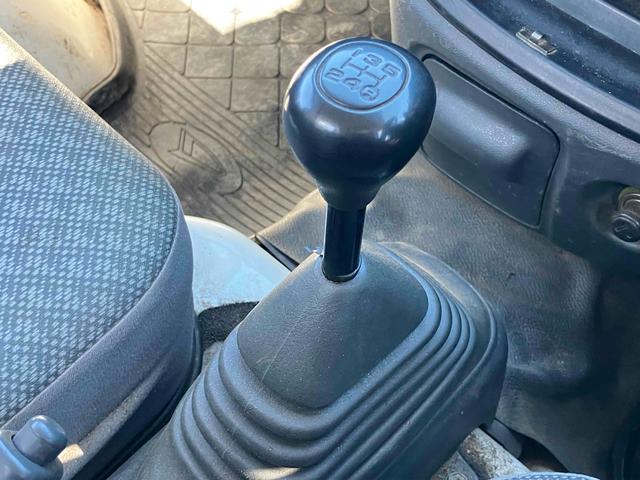 ハイゼットトラック 　４ＷＤ　軽トラック　５速マニュアル　エアコン　パワステ　三方開　積載量３５０ｋｇ（36枚目）