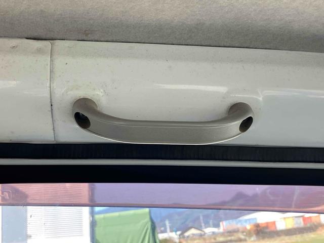 ハイゼットトラック 　４ＷＤ　軽トラック　５速マニュアル　エアコン　パワステ　三方開　積載量３５０ｋｇ（44枚目）