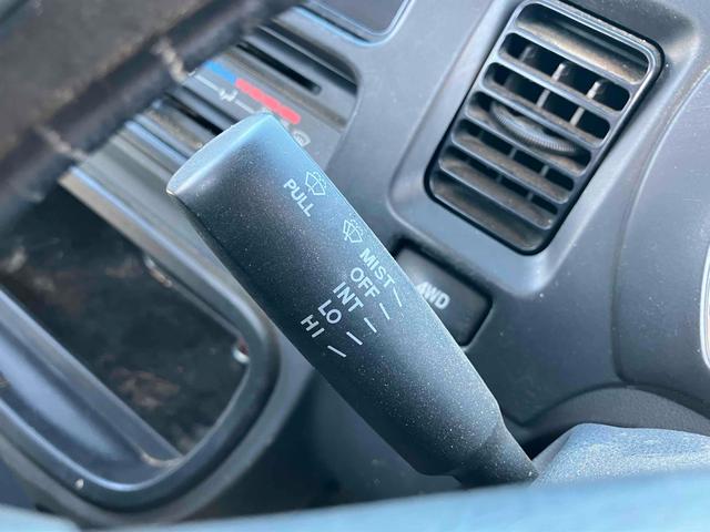 ハイゼットトラック 　４ＷＤ　軽トラック　５速マニュアル　エアコン　パワステ　三方開　積載量３５０ｋｇ（50枚目）