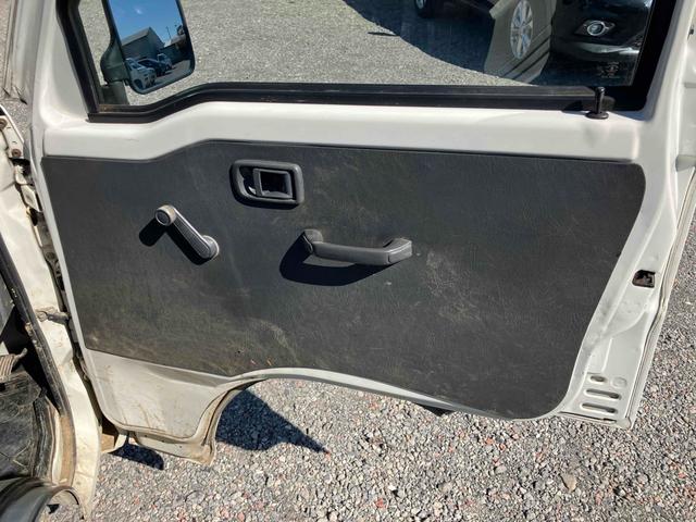 ハイゼットトラック 　４ＷＤ　軽トラック　５速マニュアル　エアコン　パワステ　三方開　積載量３５０ｋｇ（56枚目）