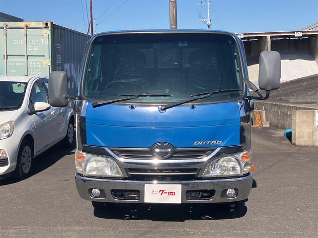 デュトロ 2.0t Wキャブ トラック AT 後輪ダブル ETC ナビ TV アイドリングストップ 電動格納ミラー エアコン パワーステアリング パワーウィンドウ 運転席エアバッグ(2枚目)