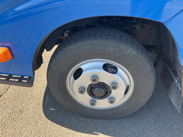 デュトロ 2.0t Wキャブ トラック AT 後輪ダブル ETC ナビ TV アイドリングストップ 電動格納ミラー エアコン パワーステアリング パワーウィンドウ 運転席エアバッグ(27枚目)