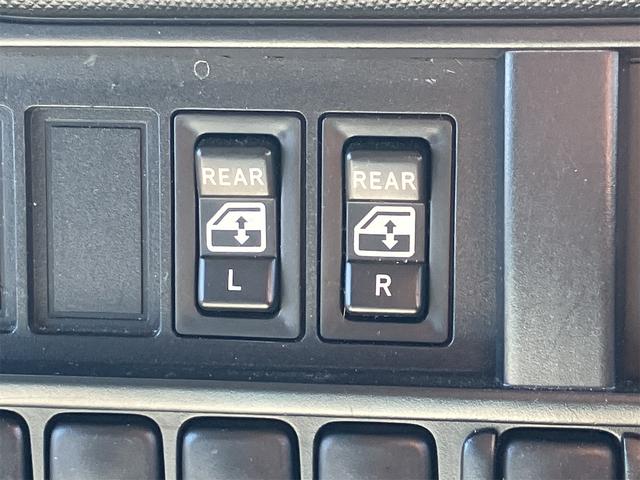 デュトロ 2.0t Wキャブ トラック AT 後輪ダブル ETC ナビ TV アイドリングストップ 電動格納ミラー エアコン パワーステアリング パワーウィンドウ 運転席エアバッグ(35枚目)