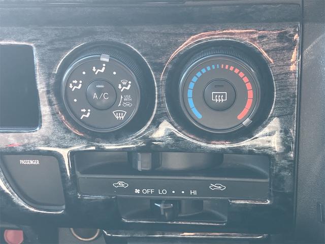 �C���ɍ��킹�Ē����I�ɑ��삷�邱�ƂŁA�ԓ������ł����K�ɕۂĂ܂��B