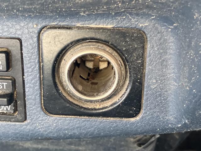 ヒノレンジャー 　３．８ｔダンプ　トラック　コボレーン　６速マニュアル　後輪ダブル　エアコン　パワーステアリング　パワーウィンドウ　運転席エアバッグ（32枚目）